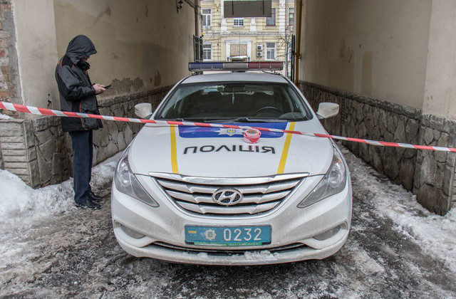 ЧП в Киеве: в центре столицы зарезали молодого парня