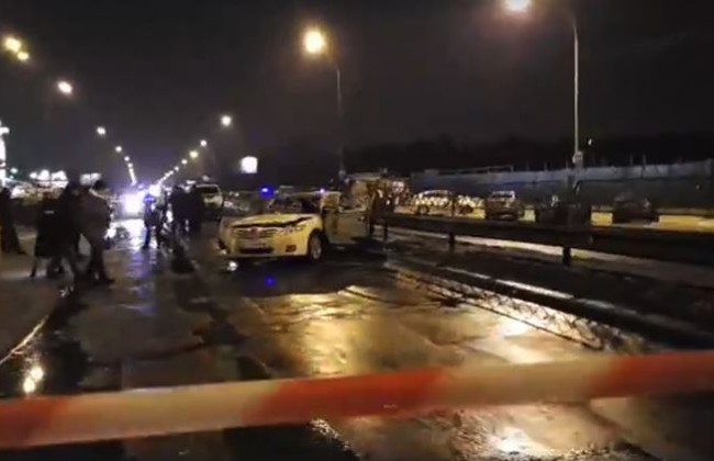 В Киеве злоумышленники подорвали гранатами автомобиль
