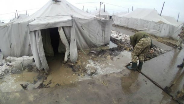Ад на земле: украинцев поразили ужасные условия тренировок бойцов на полигоне