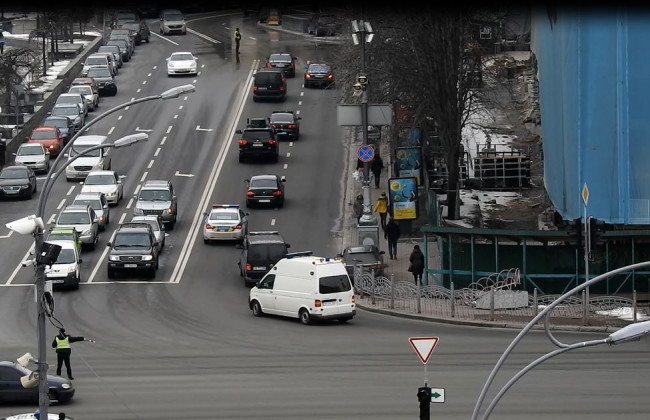 Кортеж Порошенко значительно увеличился: есть подробности