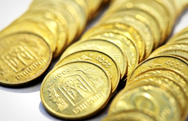 Кошелек, как чемодан: в соцсетях осуждают «монетный переворот» Нацбанка