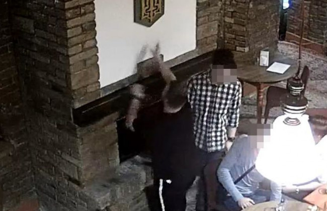 Сжег трезубец публично: польского студента выдворили из Украины