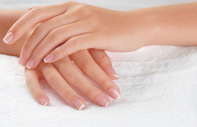 На какие проблемы со здоровьем указывает внешний вид ногтей