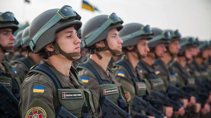 Центр Киева патрулируют автоматчики