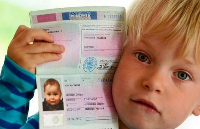 Как оформить «биометрику» для ребенка: все, что нужно знать украинцам