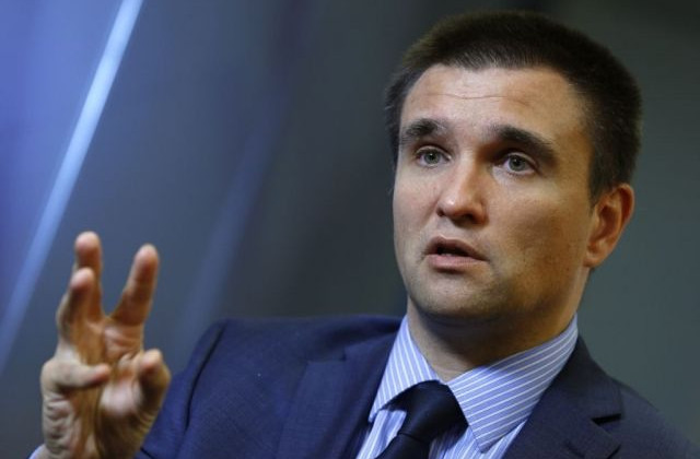 Строит новую дачу в Козине, украинцам рассказали о доходах Климкина