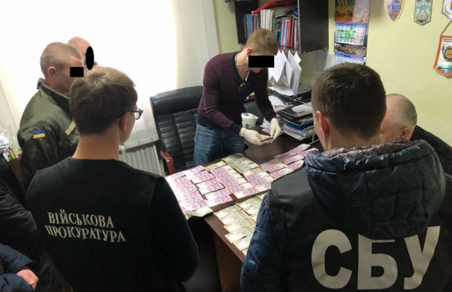 Директора одного из заводов «Укроборонпрома» задержали на взятке