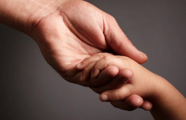 Массовые смерти младенцев в роддоме всколыхнули весь город