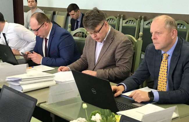 Прокурор и его заместитель избежали дисциплинарной ответственности