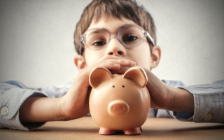 Суд впервые в Киеве привлек к ответственности неплательщика алиментов, видео