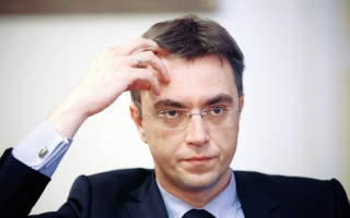Три квартиры в Киеве и 1,2 млн гривен: министр Омелян отчитался о доходах