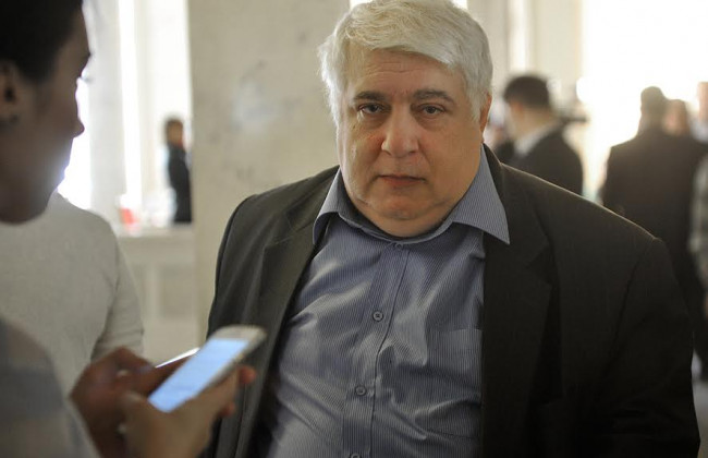 Подарили полмиллиона, но они исчезли: украинцев поразили доходами жены нардепа