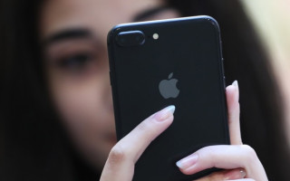 Скандал вокруг iPhone: корейские пользователи подали в суд на Apple