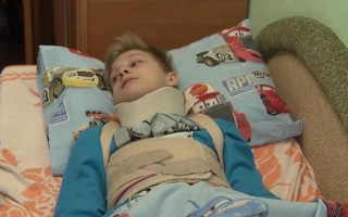 Сломанный позвоночник и жестокое избиение: появились жуткие подробности скандала в школе