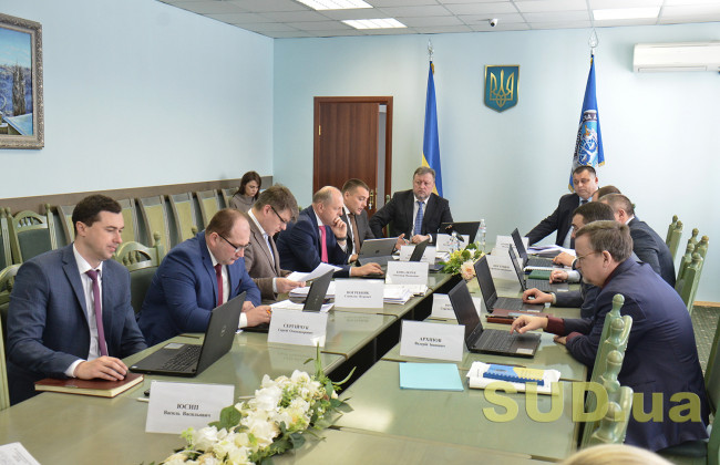 Прокурора наказали за неуважение к суду