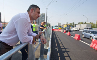 Кличко назвал сроки, когда в Киеве будут европейские дороги