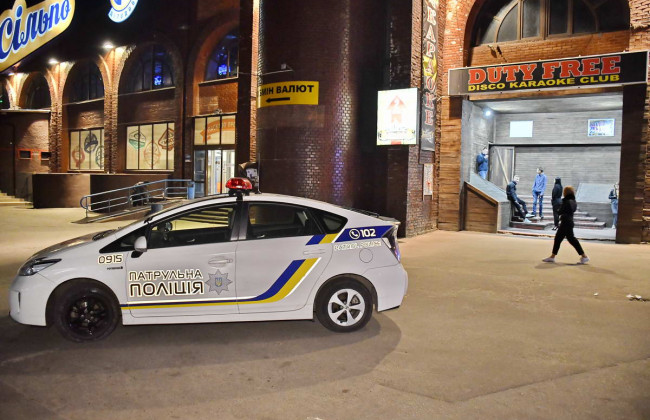 В Киеве возле ночного клуба произошла стрельба, ранен мужчина