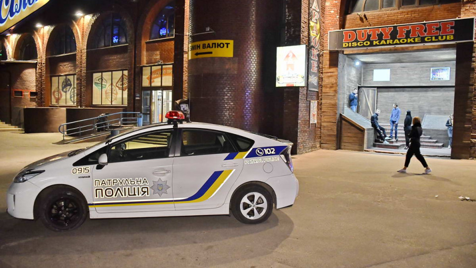 В Киеве возле ночного клуба произошла стрельба, ранен мужчина