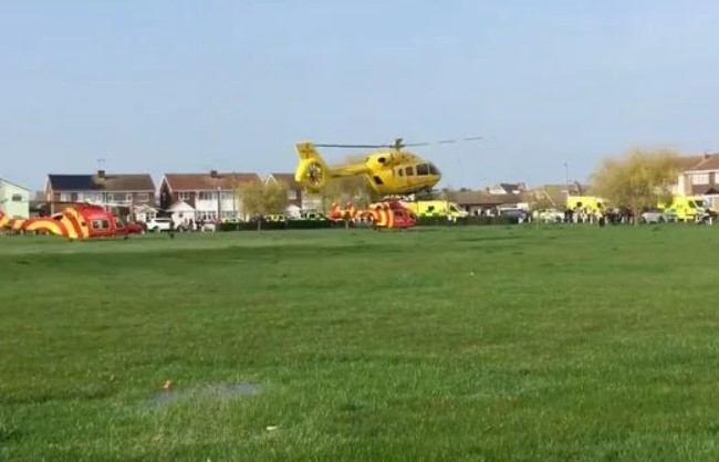 В Британии автомобиль влетел в пешеходов, есть пострадавшие