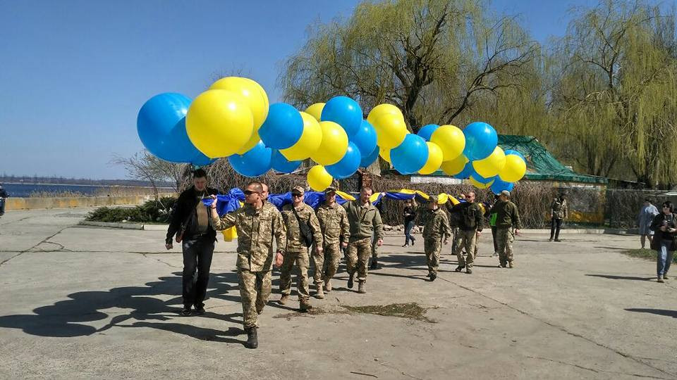 Боевиков Донбасса дразнили украинским флагом