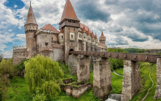 Украинцам на заметку: во сколько обойдется поездка в замок графа Дракулы