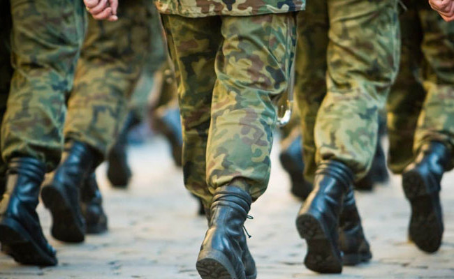 Судебная практика: решение ВС о сохранении зарплаты призванным на срочную военную службу