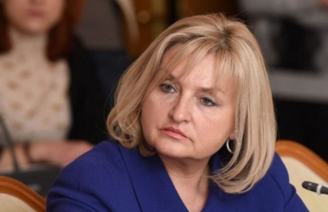 Луценко предлагает не пускать на высокие должности неплательщиков алиментов