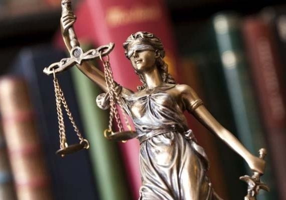 Высший совет правосудия уволил судью за проступок