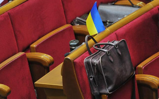 На десятерых восемь миллиардов: украинцам назвали самых богатых нардепов