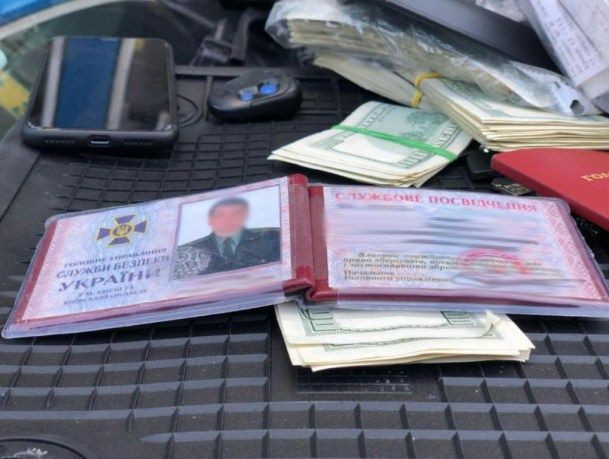 Кокаин и деньги: появились ошеломляющие подробности задержания сотрудника СБУ в Киеве