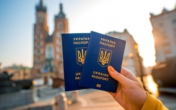 Украинцам на заметку: в какие страны и на какой срок можно ехать без виз