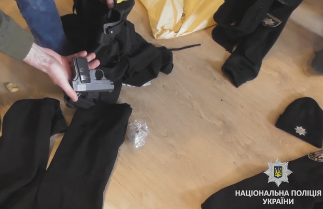 В Киеве задержали «полицейских», грабивших иностранцев