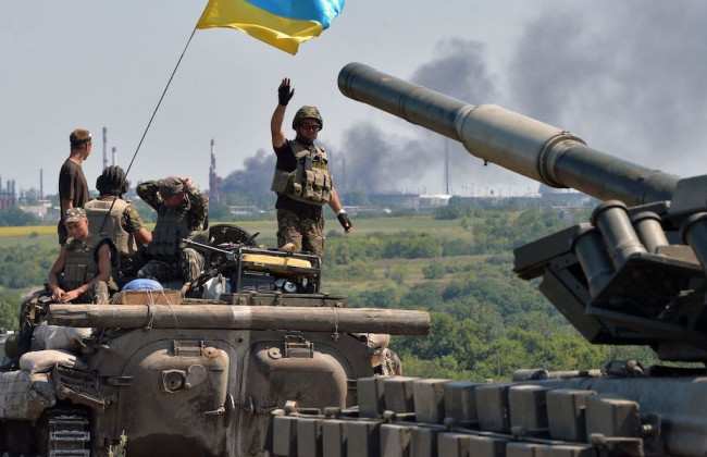 На Донбассе официально заканчивается АТО