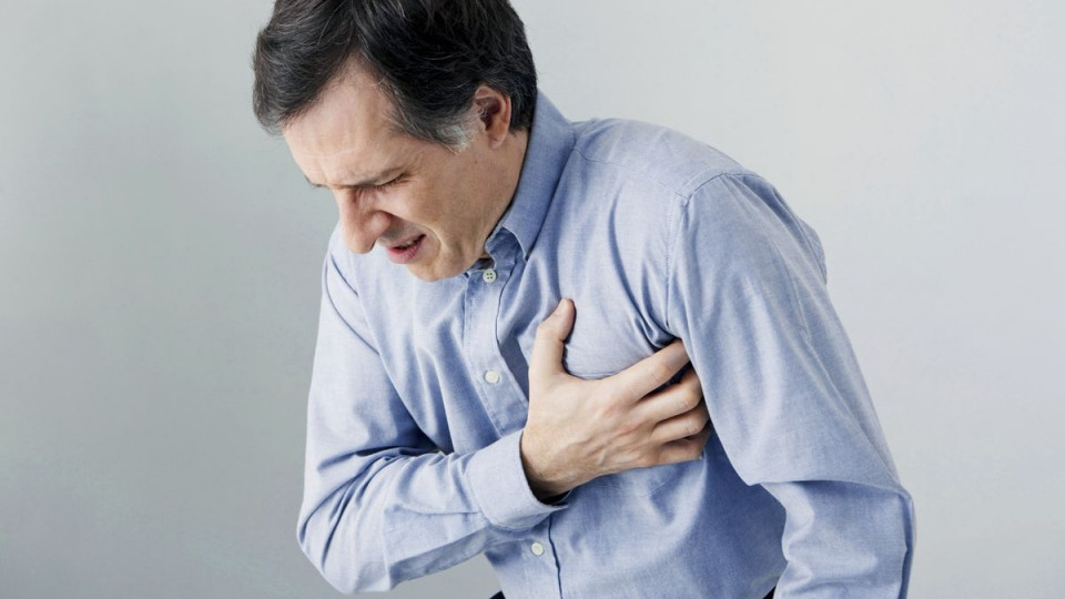 Опасный инфаркт: медики назвали первые симптомы болезни
