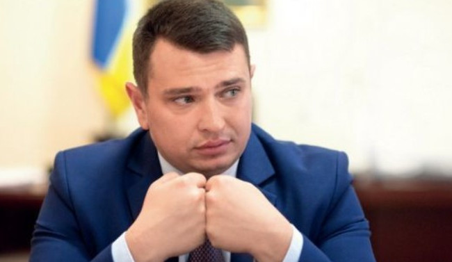 Судебная система находится под постоянным давлением