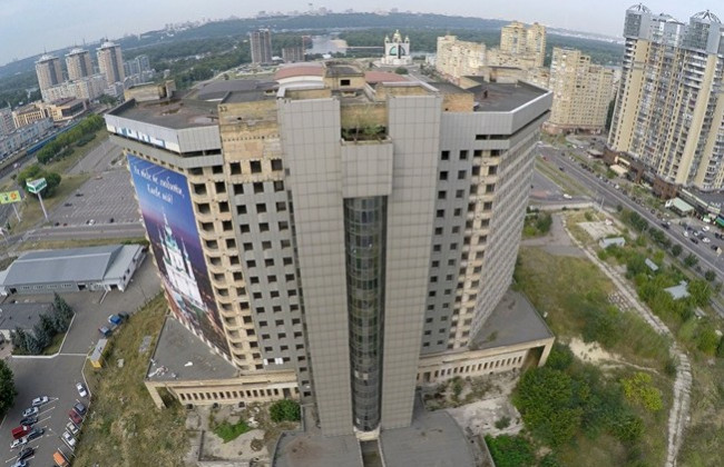 Стало известно, кому Кабмин передал знаменитый столичный долгострой