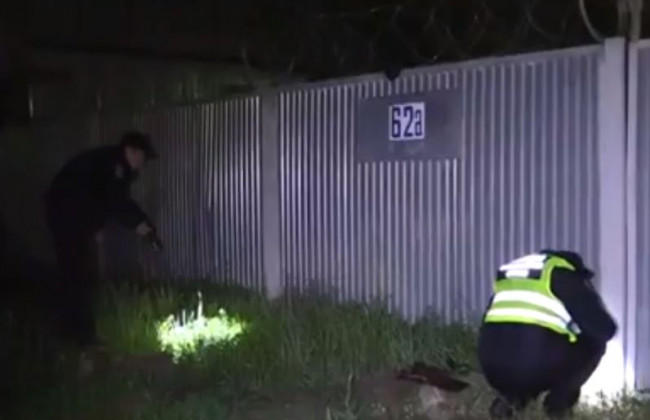 В Киеве на территорию складов бросили взрывчатку, есть пострадавшие