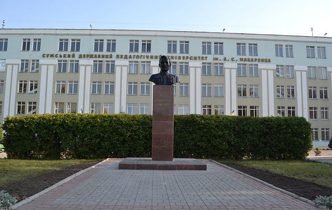 Практика в Крыму: скандал с украинскими студентами набирает обороты