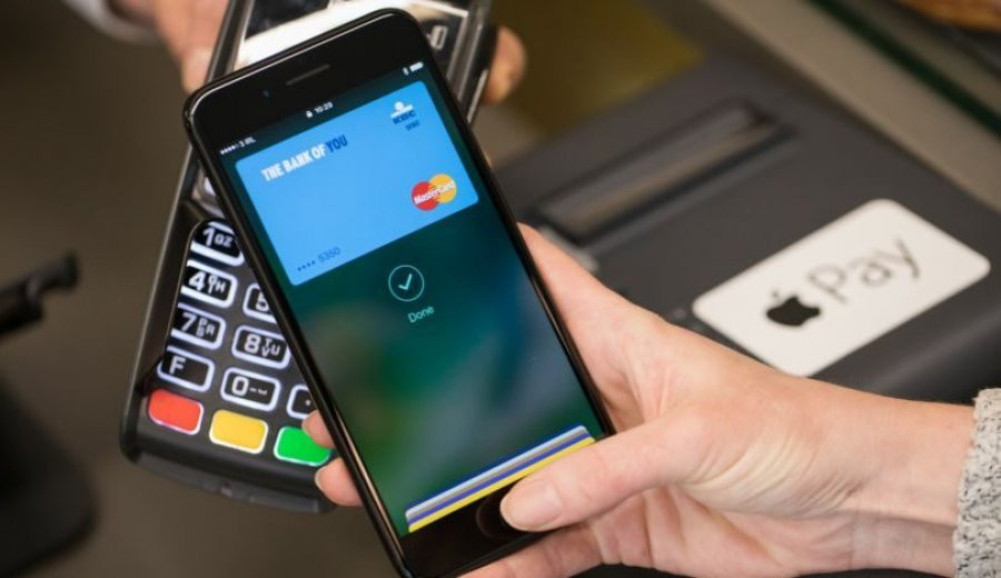 В Украине запустили Apple Pay