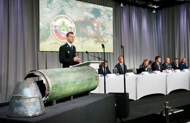 Завскладом «Буков» закопан под буком: в соцсетях обсуждают участие России в крушении самолета МН17