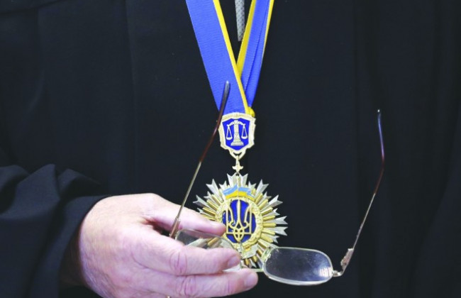 Высший совет правосудия уволил 5 судей в отставку