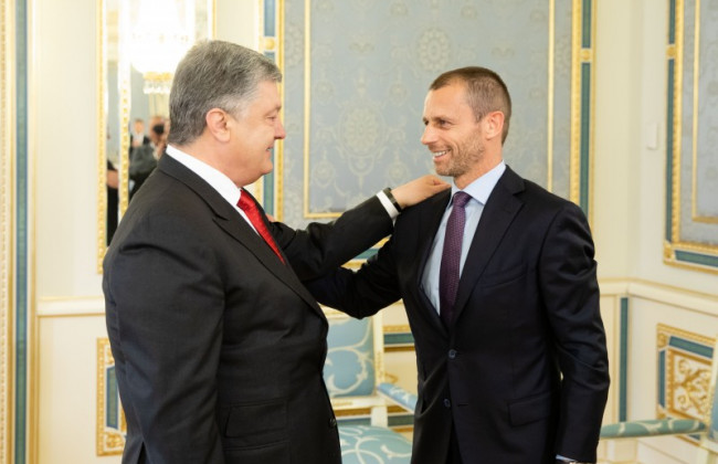 Порошенко сообщил, за кого будет болеть в финале Лиги чемпионов
