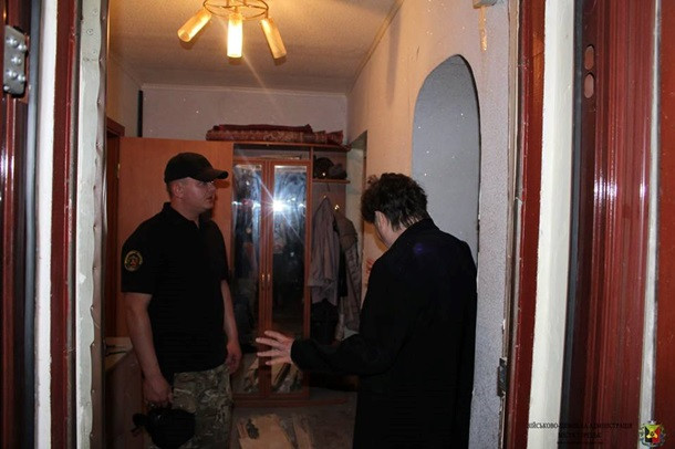 В Донецкой области снаряд попал в жилой дом