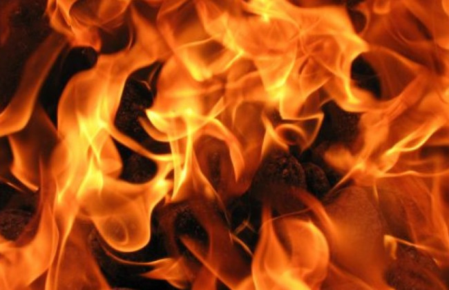 В Киевской области загорелся склад