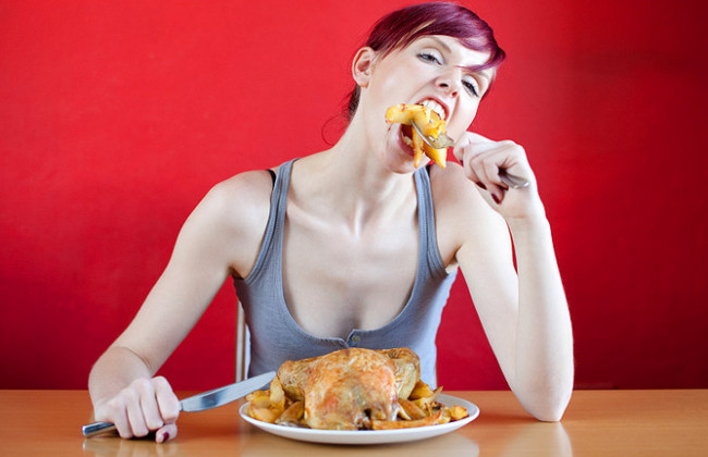 Врачи сообщили, когда можно много есть