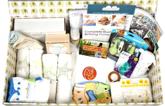 Что будут дарить родителям в роддоме: полный список