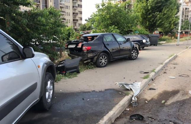 Разбил сразу семь машин: в Одессе произошло странное ДТП