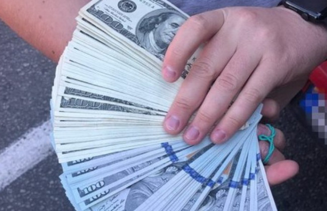 В Харькове пограничники погорели на крупной взятке