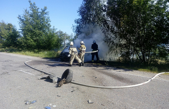 Жуткое ДТП под Киевом: водитель сгорел прямо в автомобиле