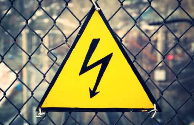 Под Днепром девочка погибла, прикоснувшись к перилам в жилом доме